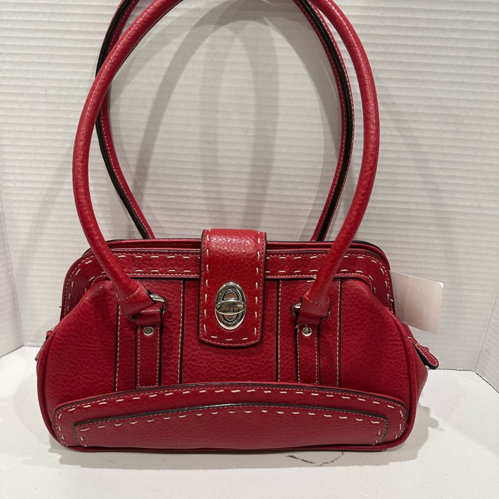Vintage Elegant Red Handbag with wallet and coin pouch underneath, “hidden’